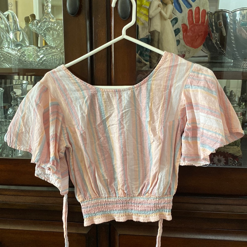 Pink, blue, and orange crop.